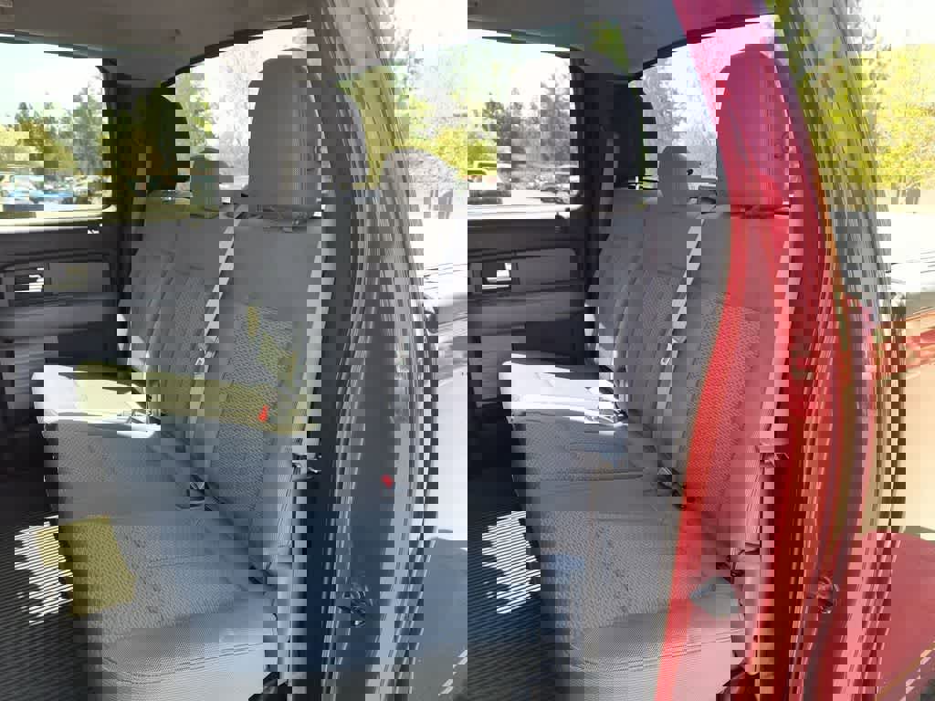 Used 2014 Ford F150 XLT w/ Equipment Group 302A Luxury AWD/4WD image 21