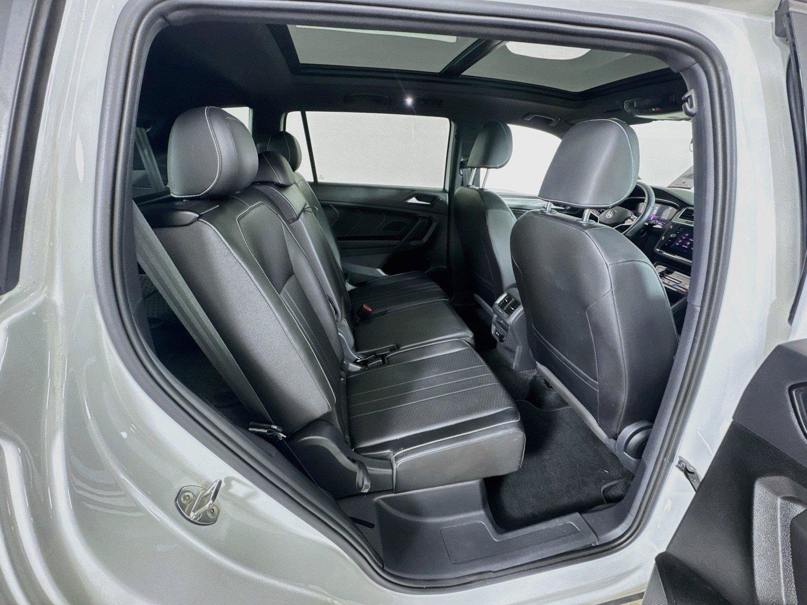 Certified 2023 Volkswagen Tiguan SE R-Line FWD image 26