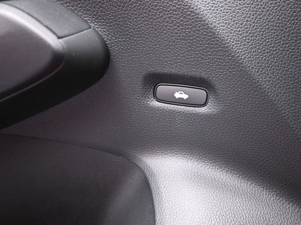 Used 2022 Honda Civic LX image 29