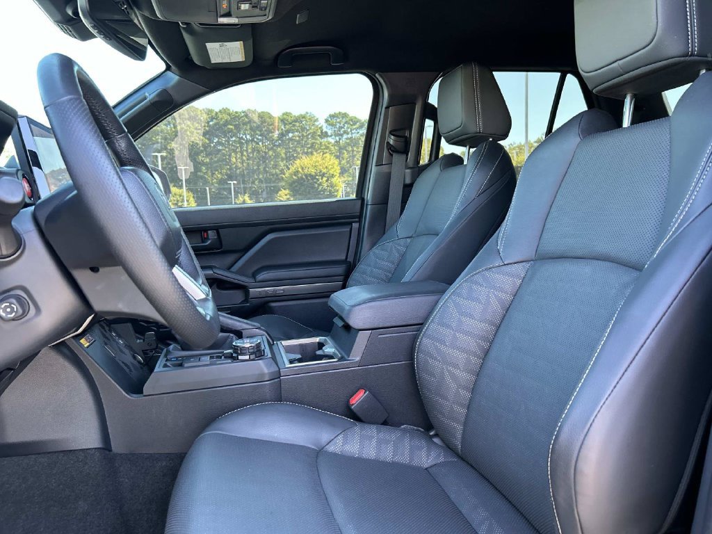 Used 2025 Toyota 4Runner TRD Off-Road Premium AWD/4WD image 26