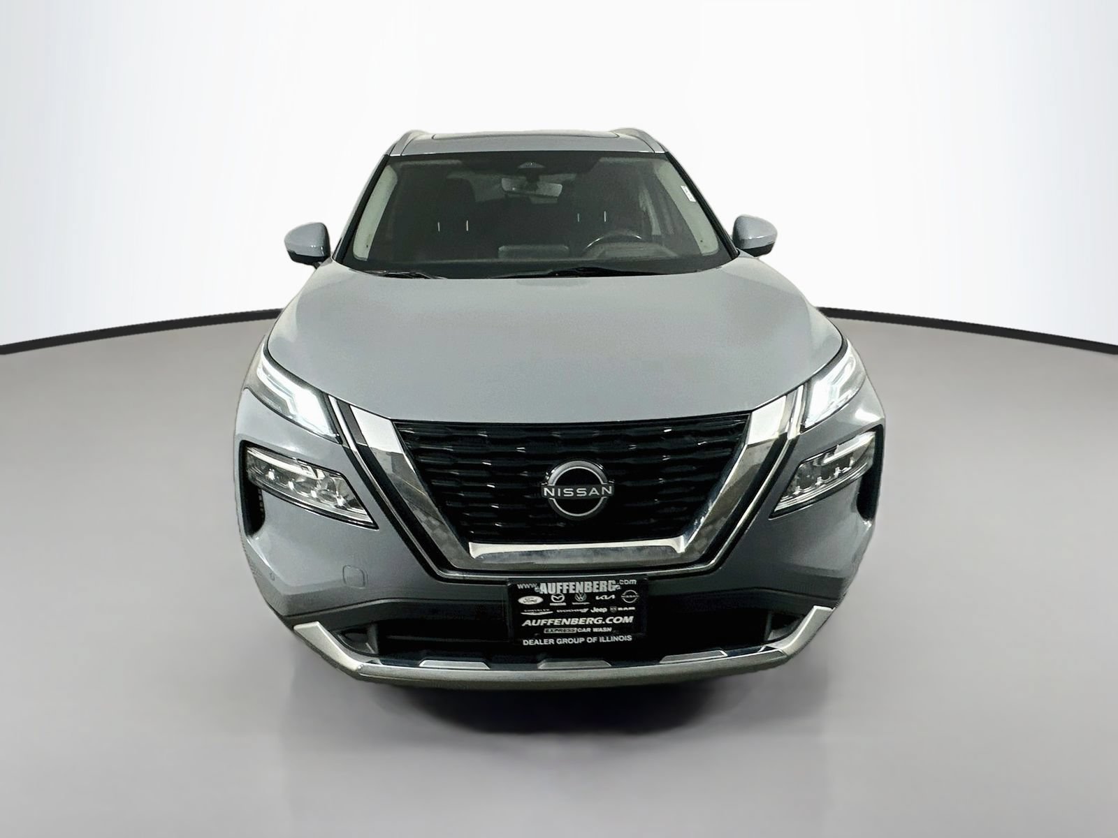 Used 2023 Nissan Rogue Platinum w/ Platinum Premium Package AWD/4WD image 2
