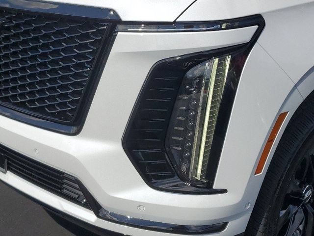 Certified 2026 Cadillac Escalade Platinum Sport w/ LPO, ONYX Package AWD/4WD image 10