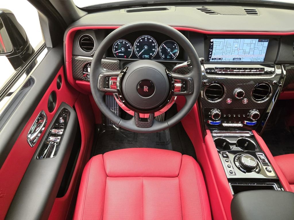 Certified 2022 Rolls-Royce Cullinan Black Badge w/ Dark Exterior Package image 20