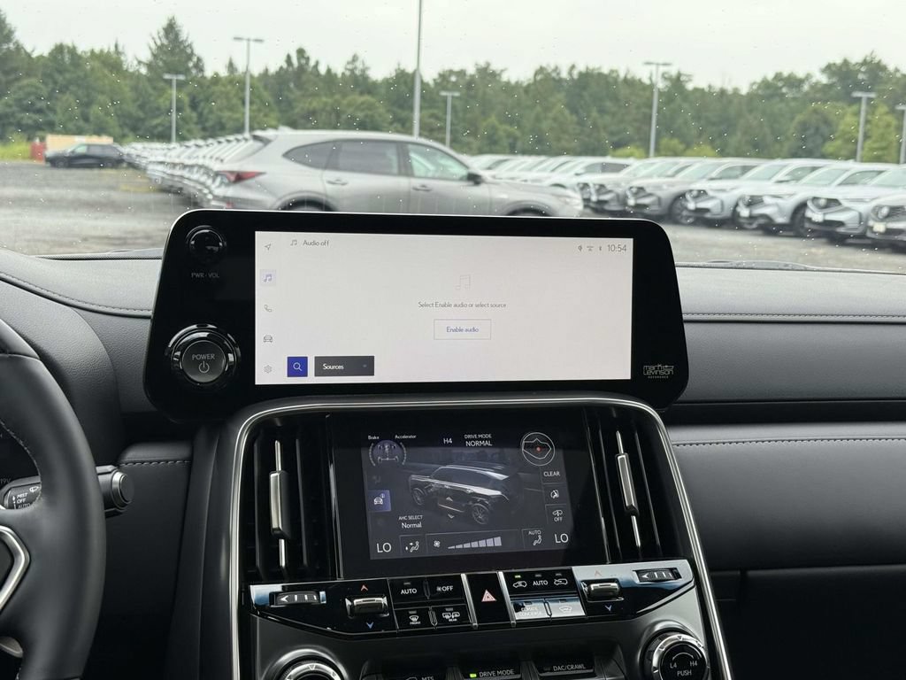 New 2026 Lexus LX 700h Luxury AWD/4WD image 10