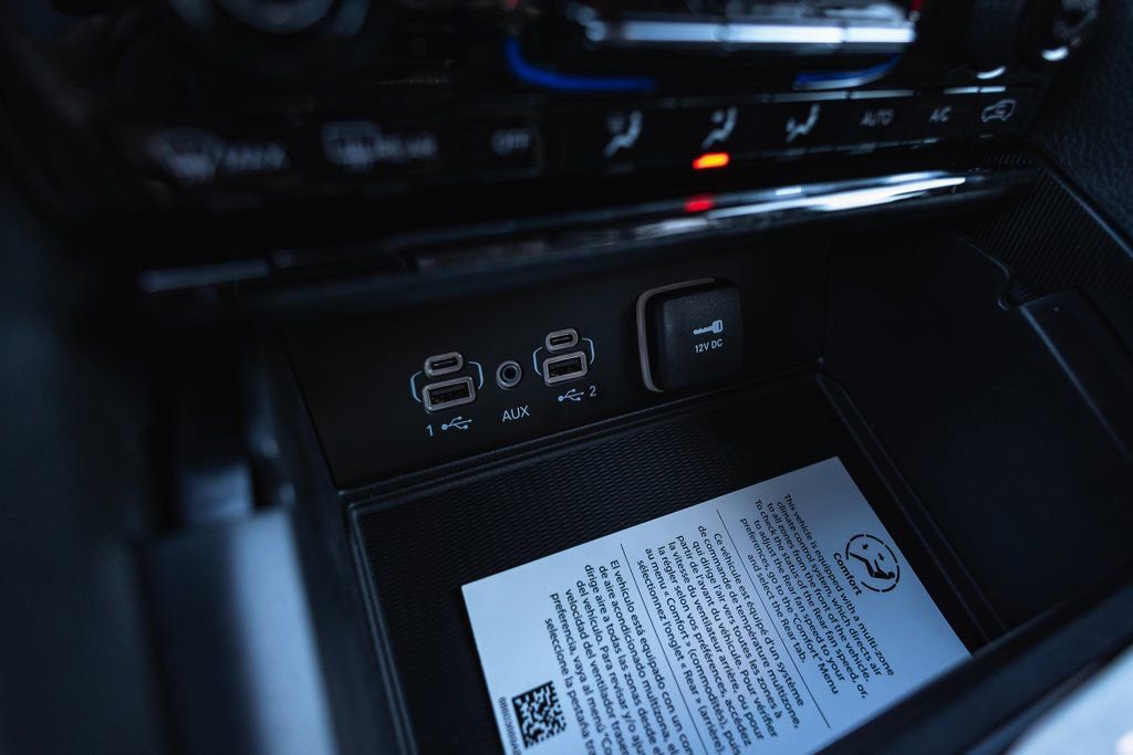 New 2025 Jeep Grand Cherokee L Altitude image 16