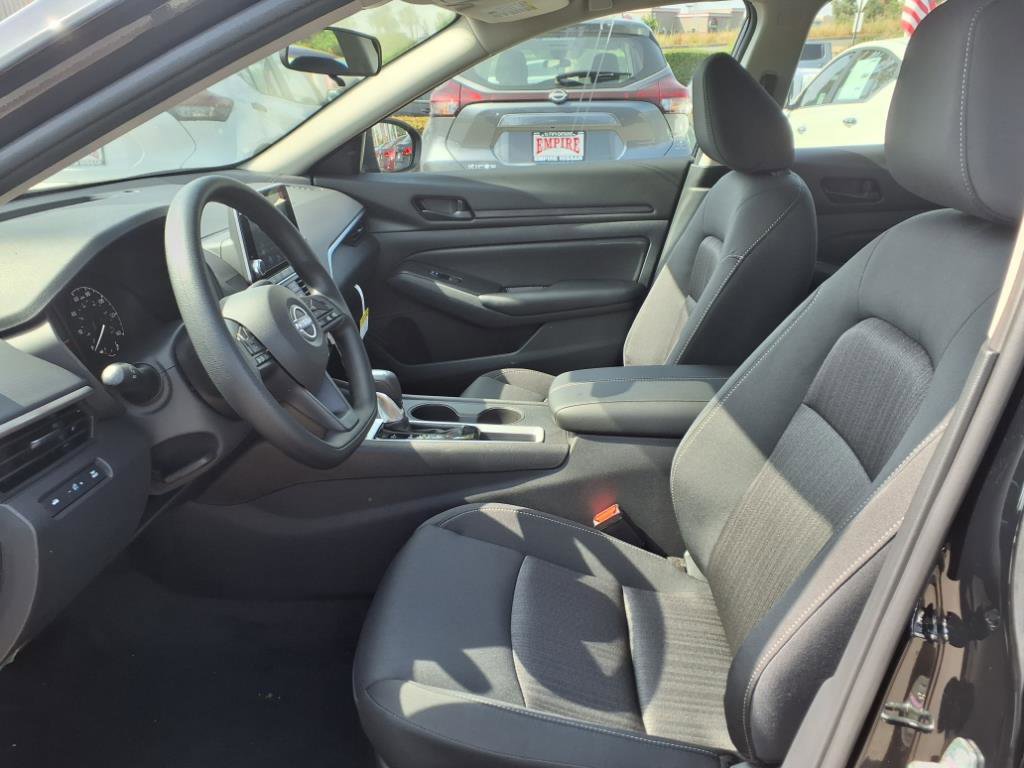 New 2025 Nissan Altima 2.5 S image 8