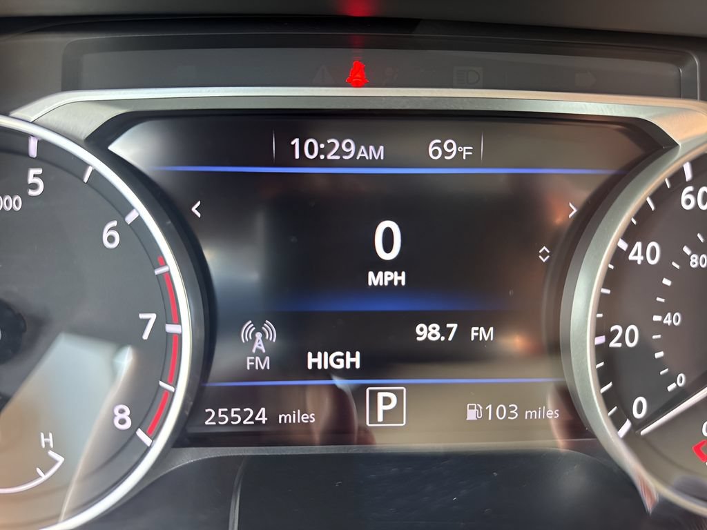 Used 2025 Nissan Sentra SR FWD image 22