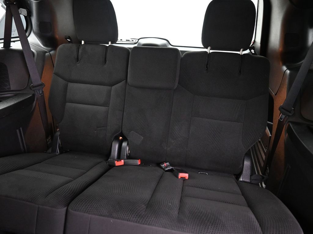 Used 2020 Dodge Grand Caravan SE image 12