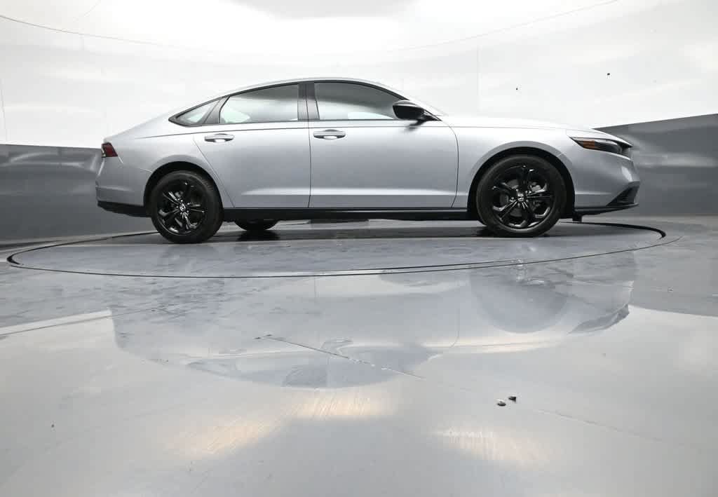 Certified 2025 Honda Accord SE image 34