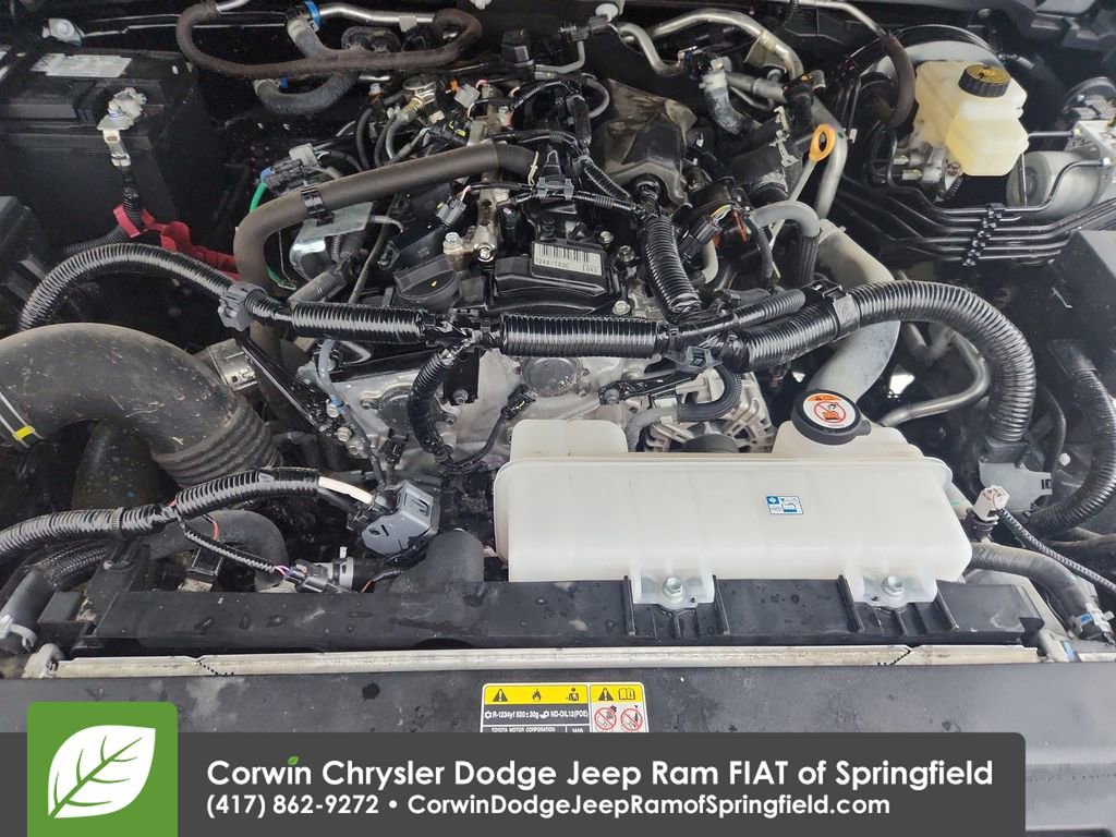 Used 2024 Toyota Tacoma TRD Off-Road image 27