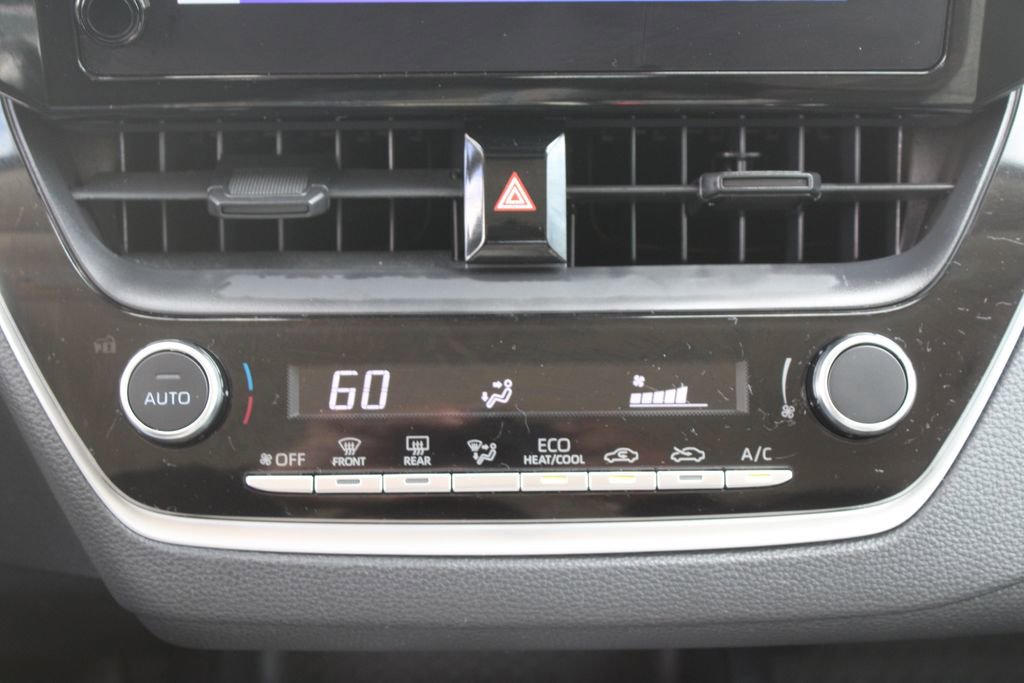 Used 2024 Toyota Corolla LE FWD image 18