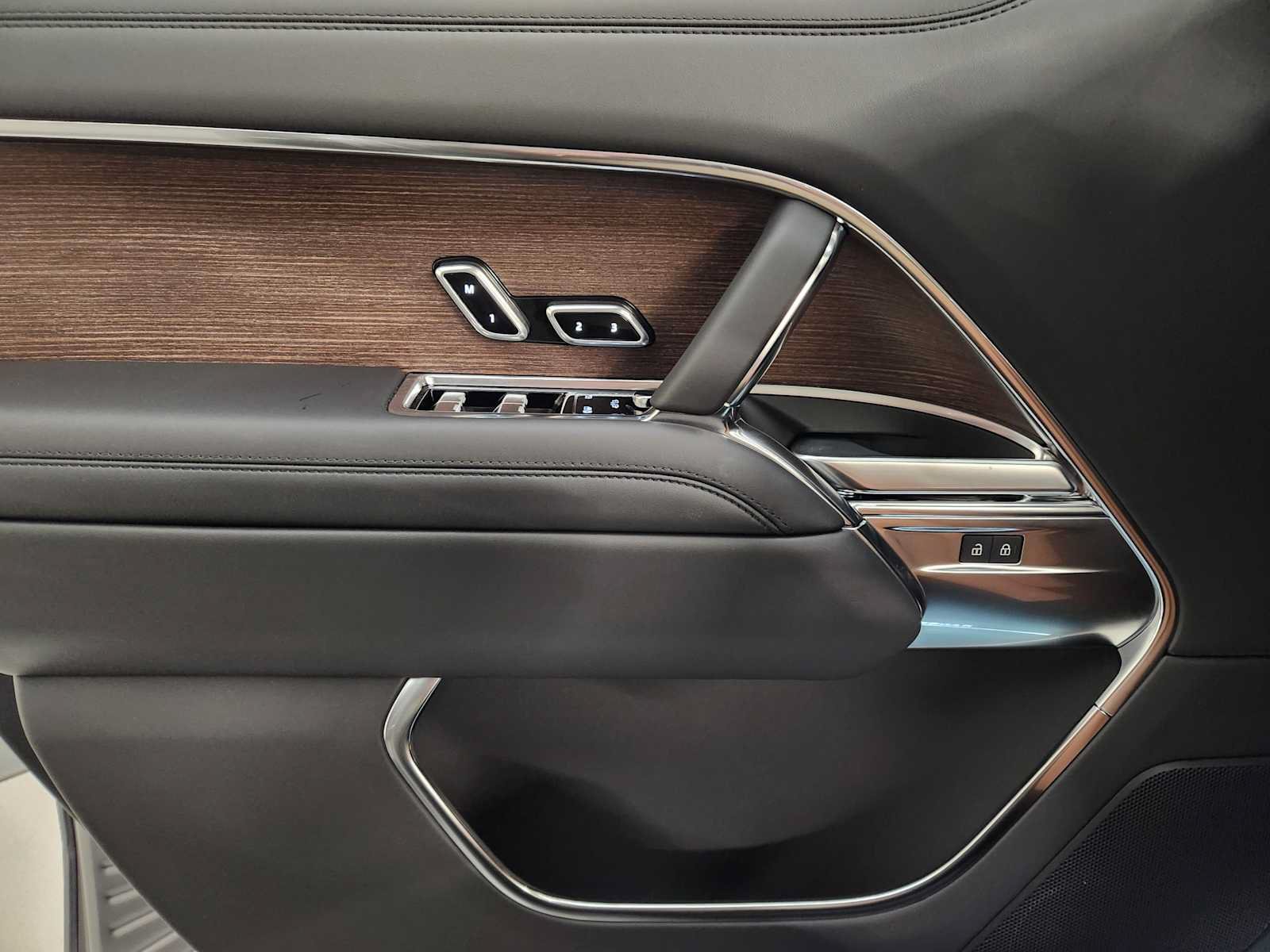 New 2026 Land Rover Range Rover SE AWD/4WD image 22