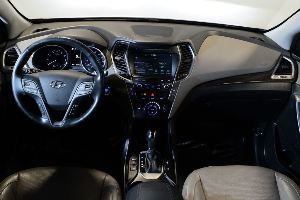 Used 2017 Hyundai Santa Fe Sport AWD/4WD image 16