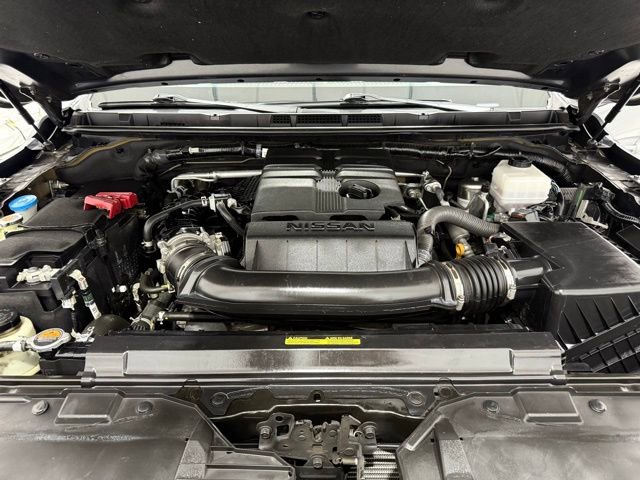 Used 2023 Nissan Frontier SV image 8