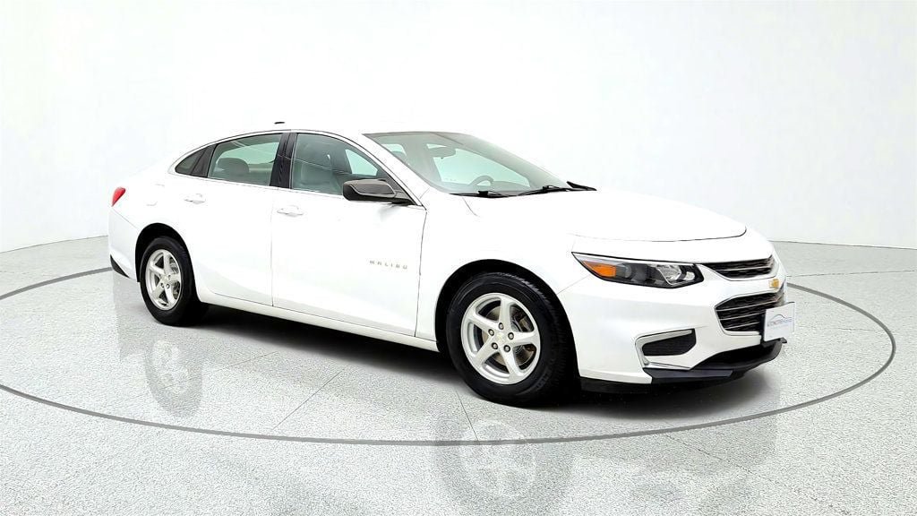 Used 2018 Chevrolet Malibu LS FWD image 3