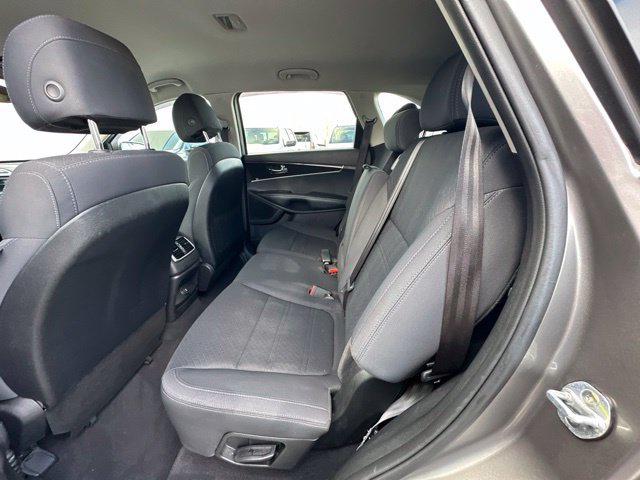 Used 2017 Kia Sorento L FWD image 13