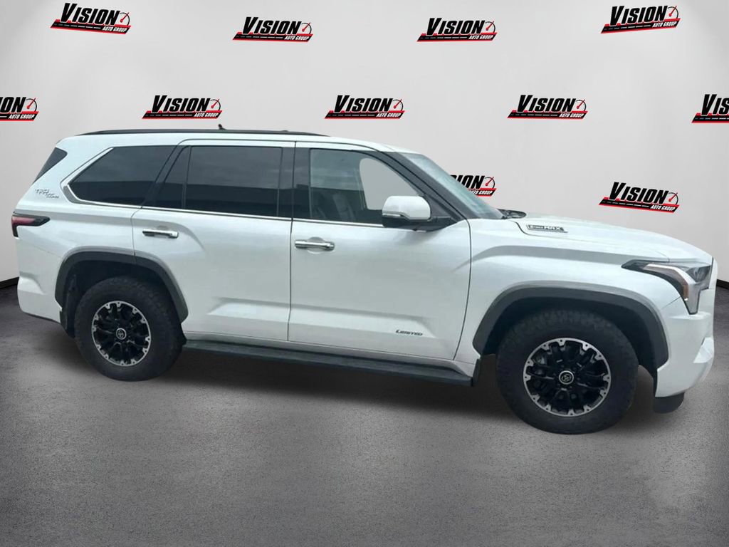 Used 2023 Toyota Sequoia Limited image 4