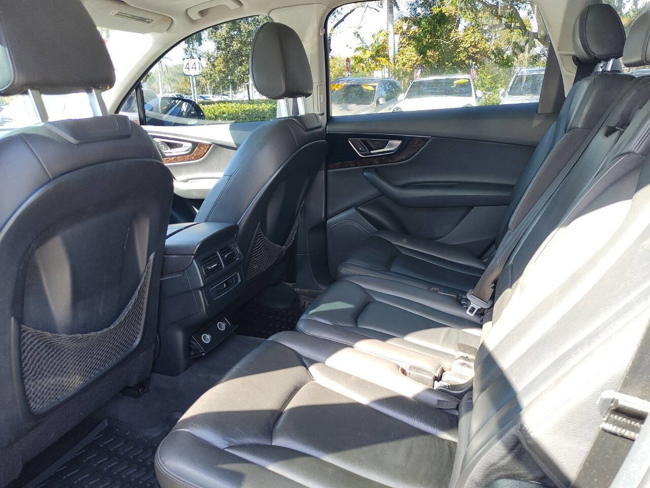 Used 2017 Audi Q7 3.0T Premium image 34