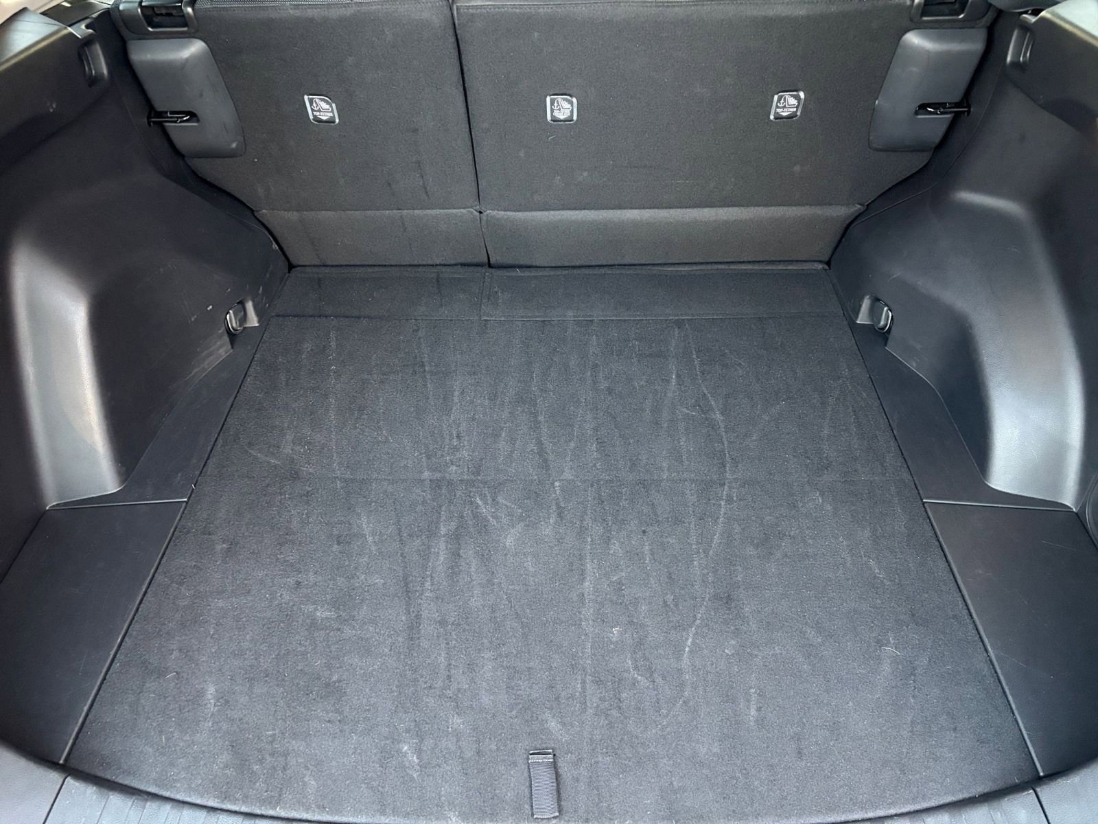 Used 2025 Toyota RAV4 LE image 30