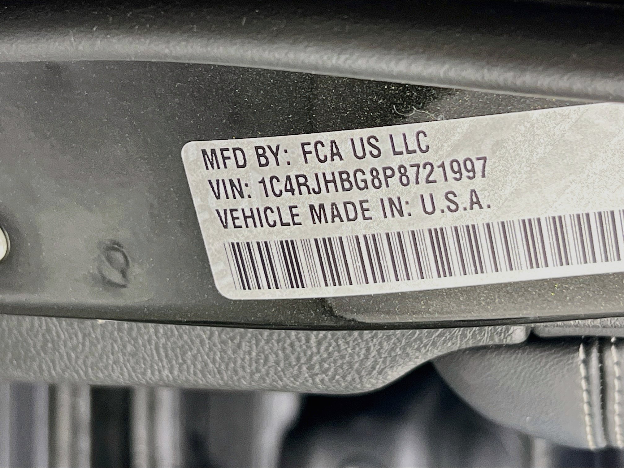 Used 2023 Jeep Grand Cherokee Limited AWD/4WD image 32