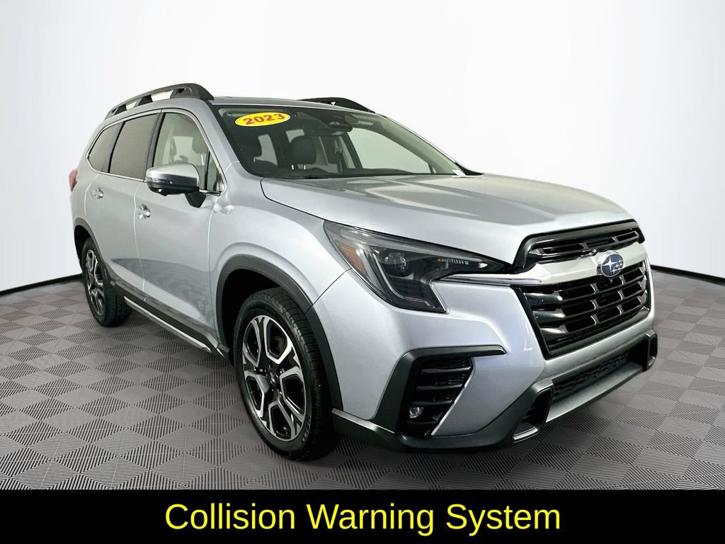 Used 2023 Subaru Ascent Limited w/ Technology Package AWD/4WD image 3