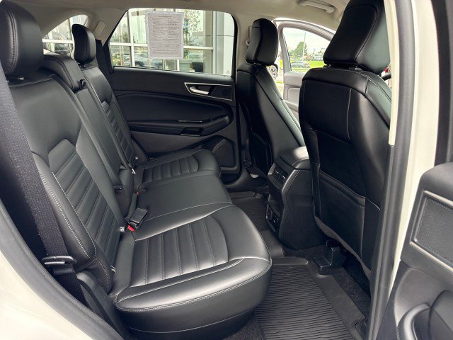 Used 2020 Ford Edge SEL w/ Convenience Package AWD/4WD image 29
