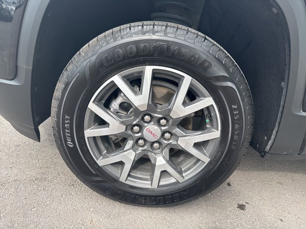 Used 2023 GMC Acadia SLE w/ Driver Convenience Package FWD image 34