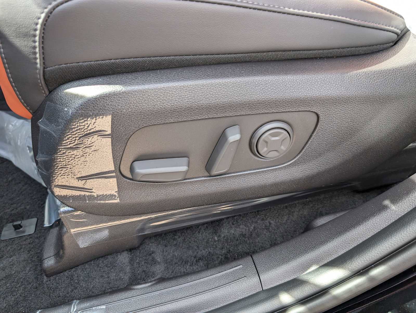 New 2026 Kia Carnival EX image 32