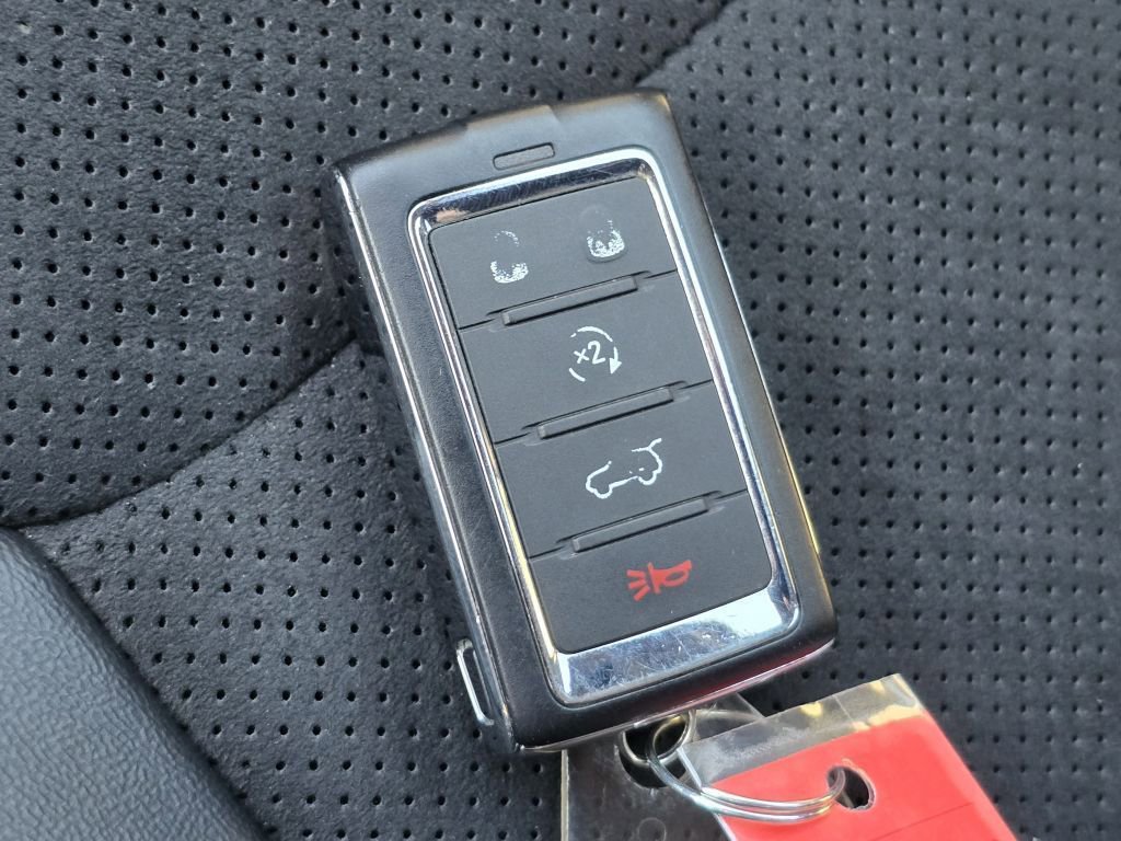 Used 2024 Jeep Grand Cherokee Altitude AWD/4WD image 35