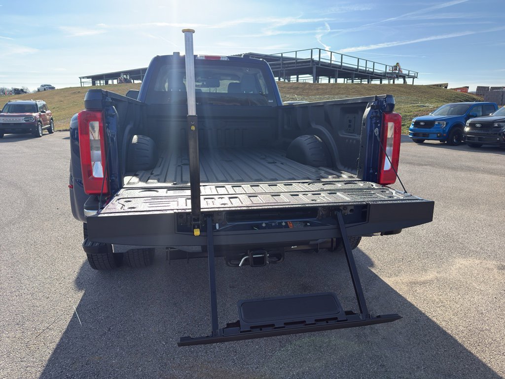 New 2026 Ford F450 XL w/ XL Chrome Package image 16