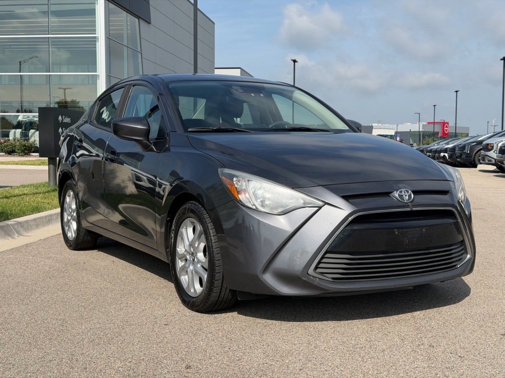 Used 2018 Toyota Yaris iA FWD image 1
