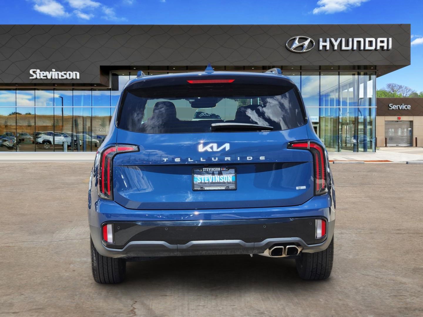 Used 2024 Kia Telluride SX X-Line image 3