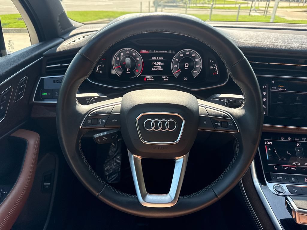 Used 2025 Audi Q7 3.0T Premium Plus AWD/4WD image 19