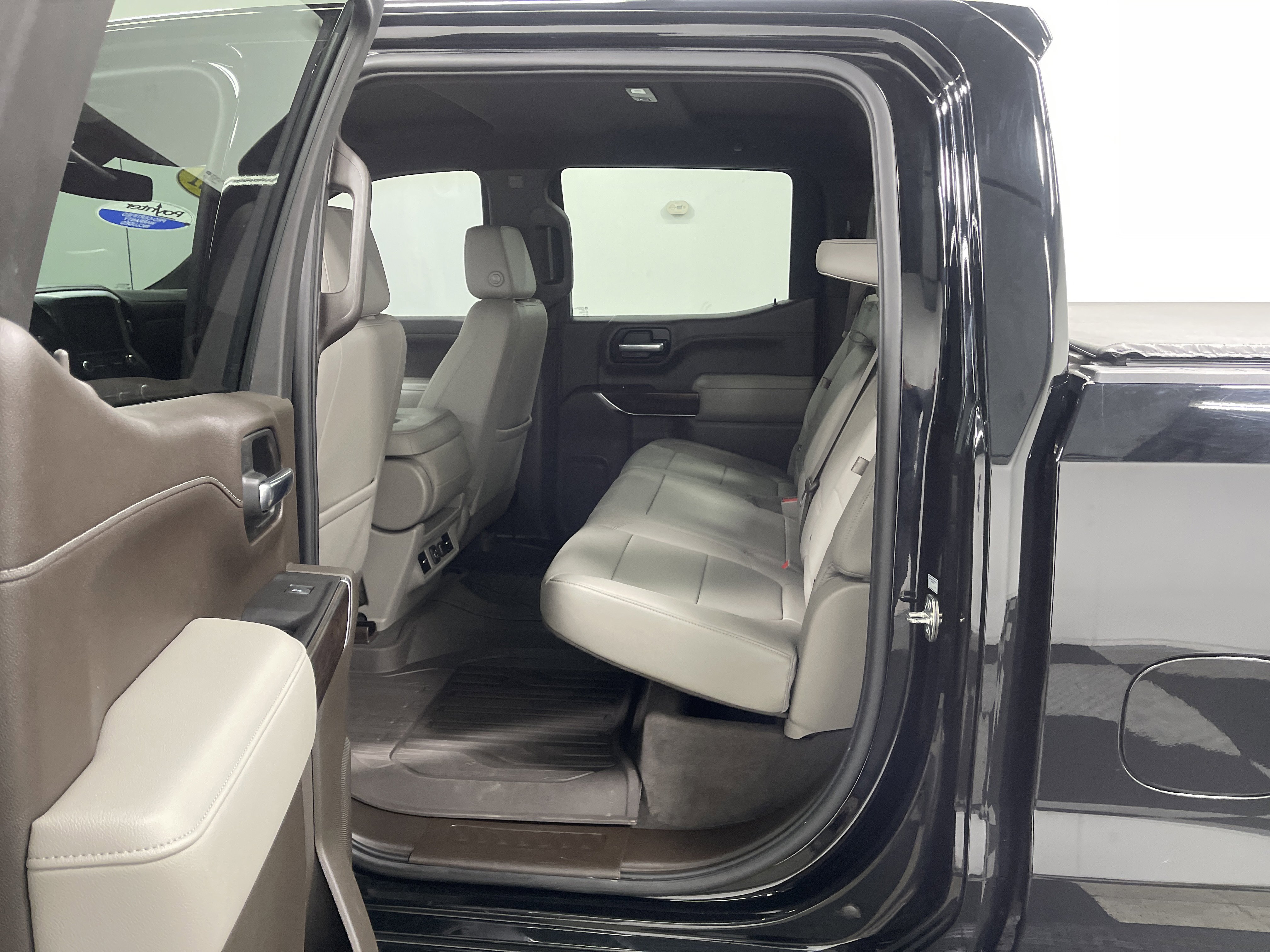 Used 2021 GMC Sierra 1500 SLT image 17