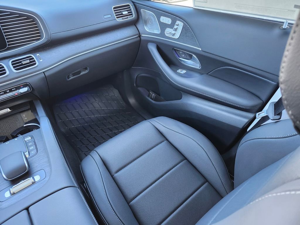 New 2026 Mercedes-Benz GLS 450 4MATIC image 12