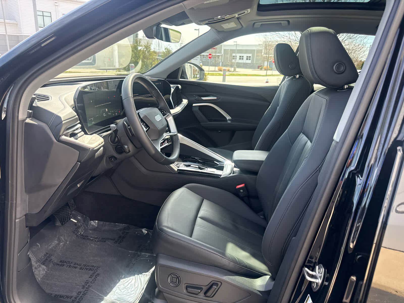 Certified 2025 Audi Q5 Premium w/ Convenience Package AWD/4WD image 8