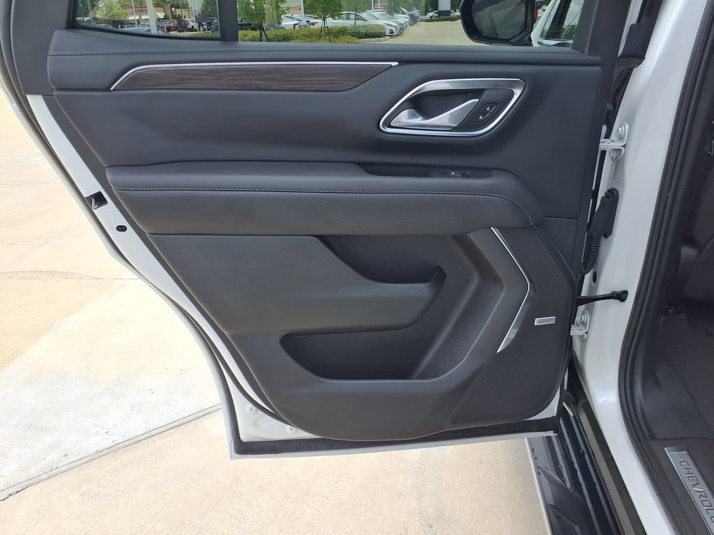 Used 2024 Chevrolet Tahoe LT AWD/4WD image 18