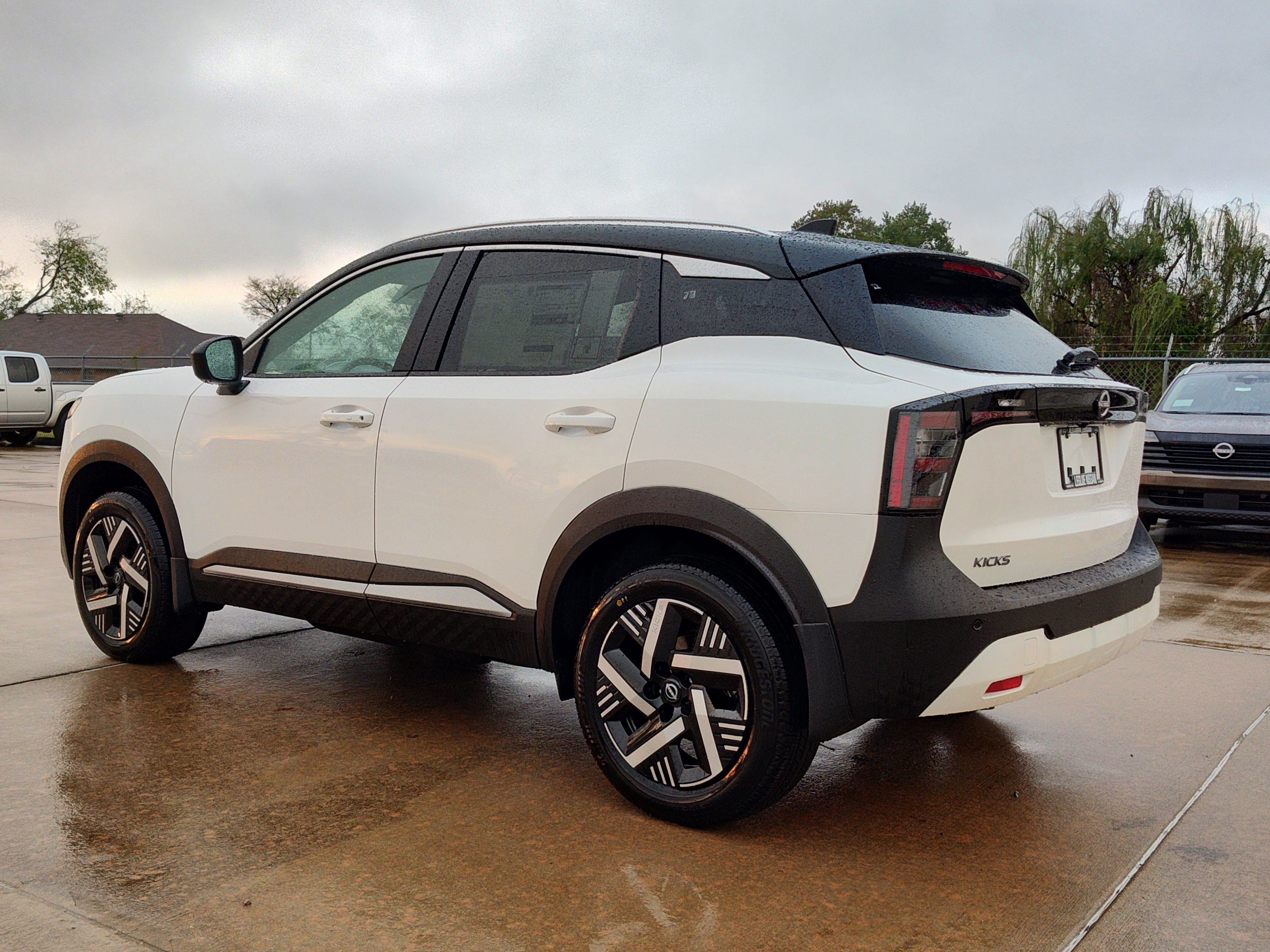 New 2026 Nissan Kicks SV w/ SV Premium Package image 3