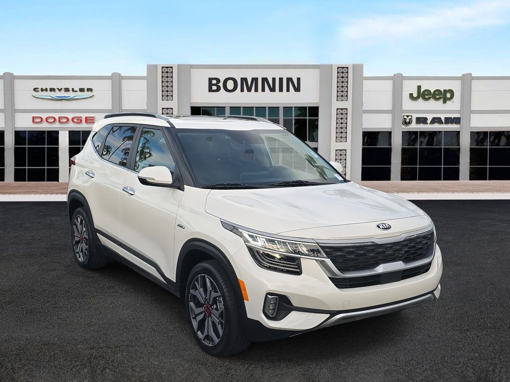 Used 2021 Kia Seltos SX w/ SX Sunroof Package image 2