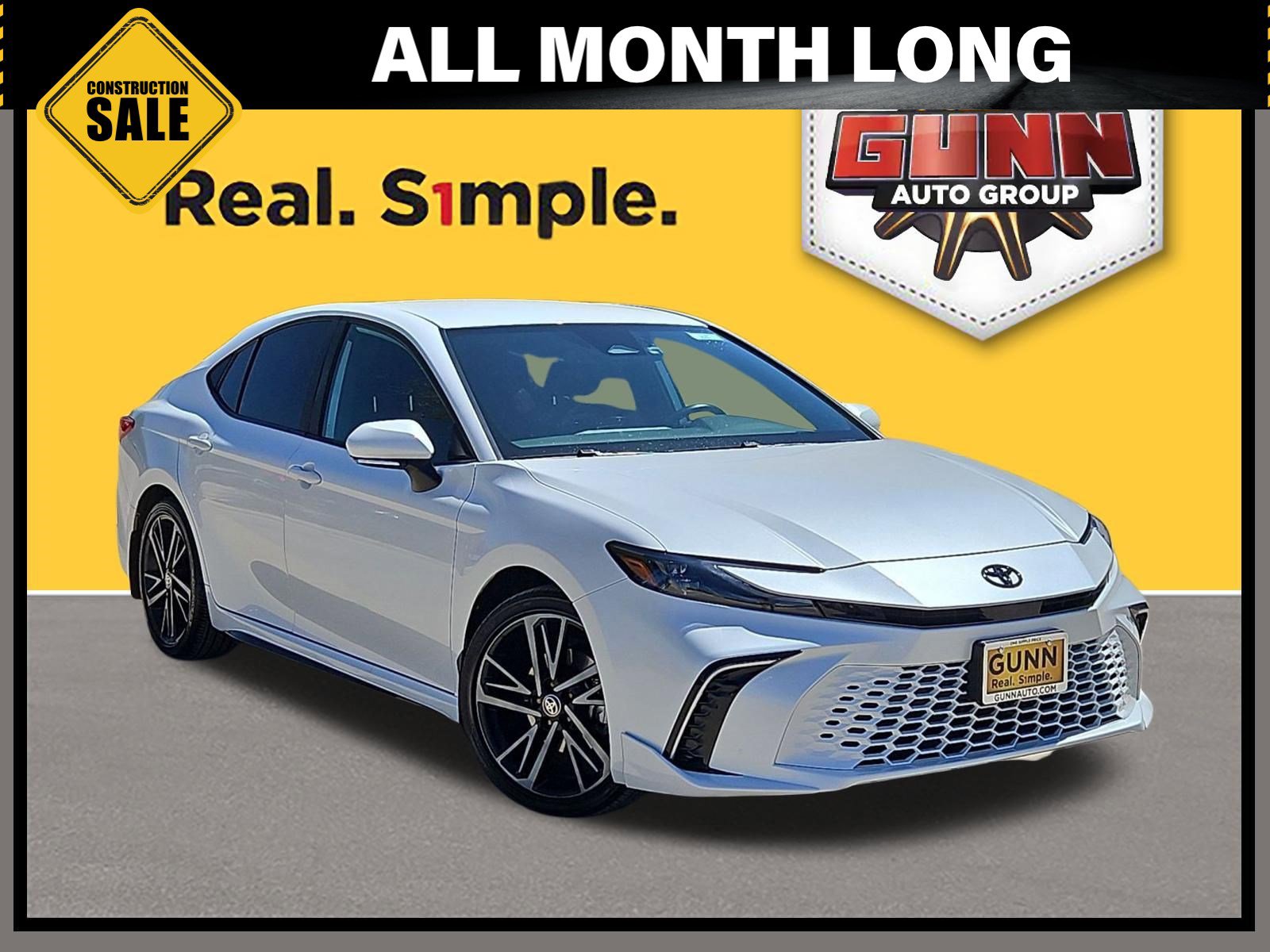 Used 2025 Toyota Camry XSE FWD image 1