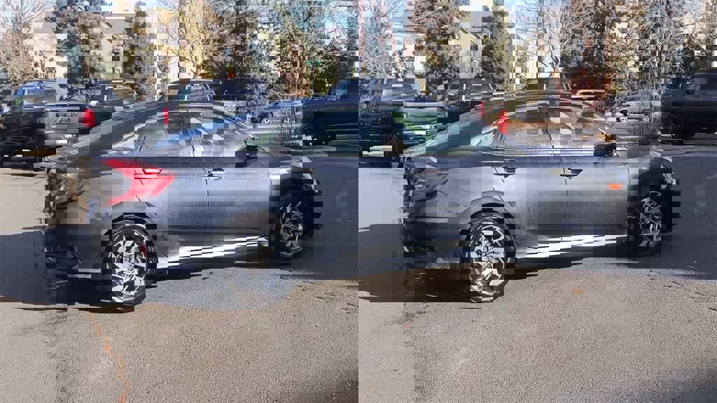 Used 2018 Honda Civic EX image 9