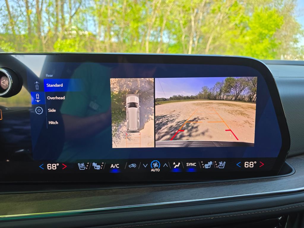 New 2026 Chevrolet Suburban High Country image 30