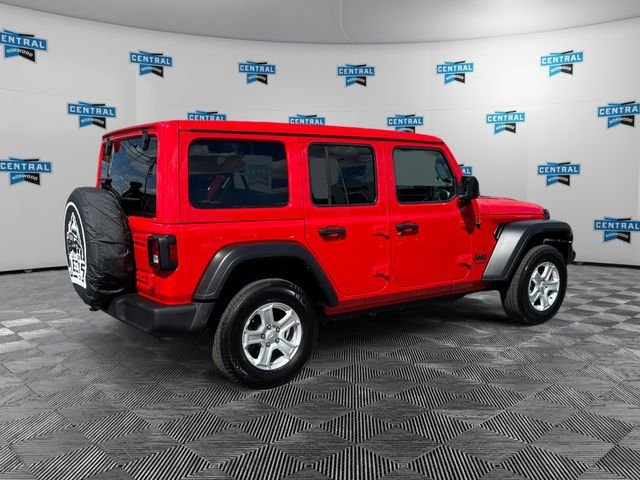 Certified 2022 Jeep Wrangler Unlimited Sport w/ Sun And Sound Package AWD/4WD image 6
