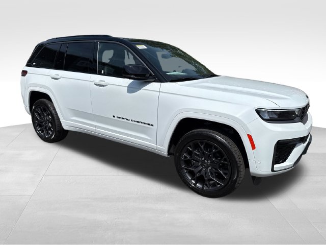 New 2026 Jeep Grand Cherokee Summit w/ Obsidian Package