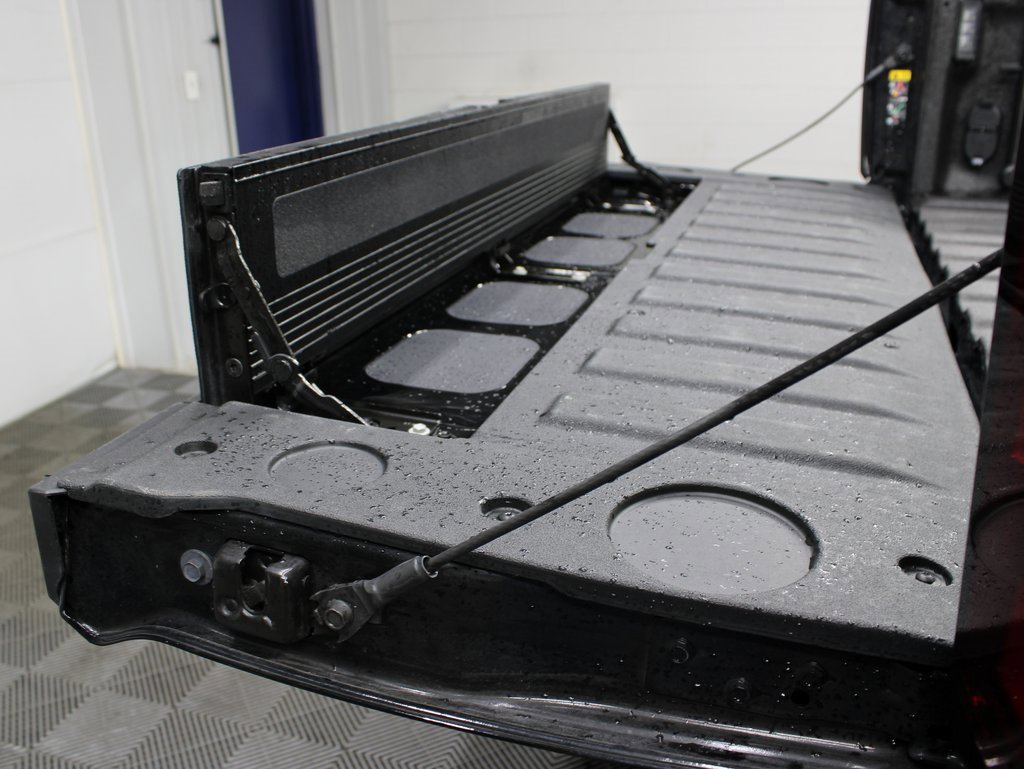 Used 2024 GMC Sierra 2500 Denali w/ Technology Package image 45