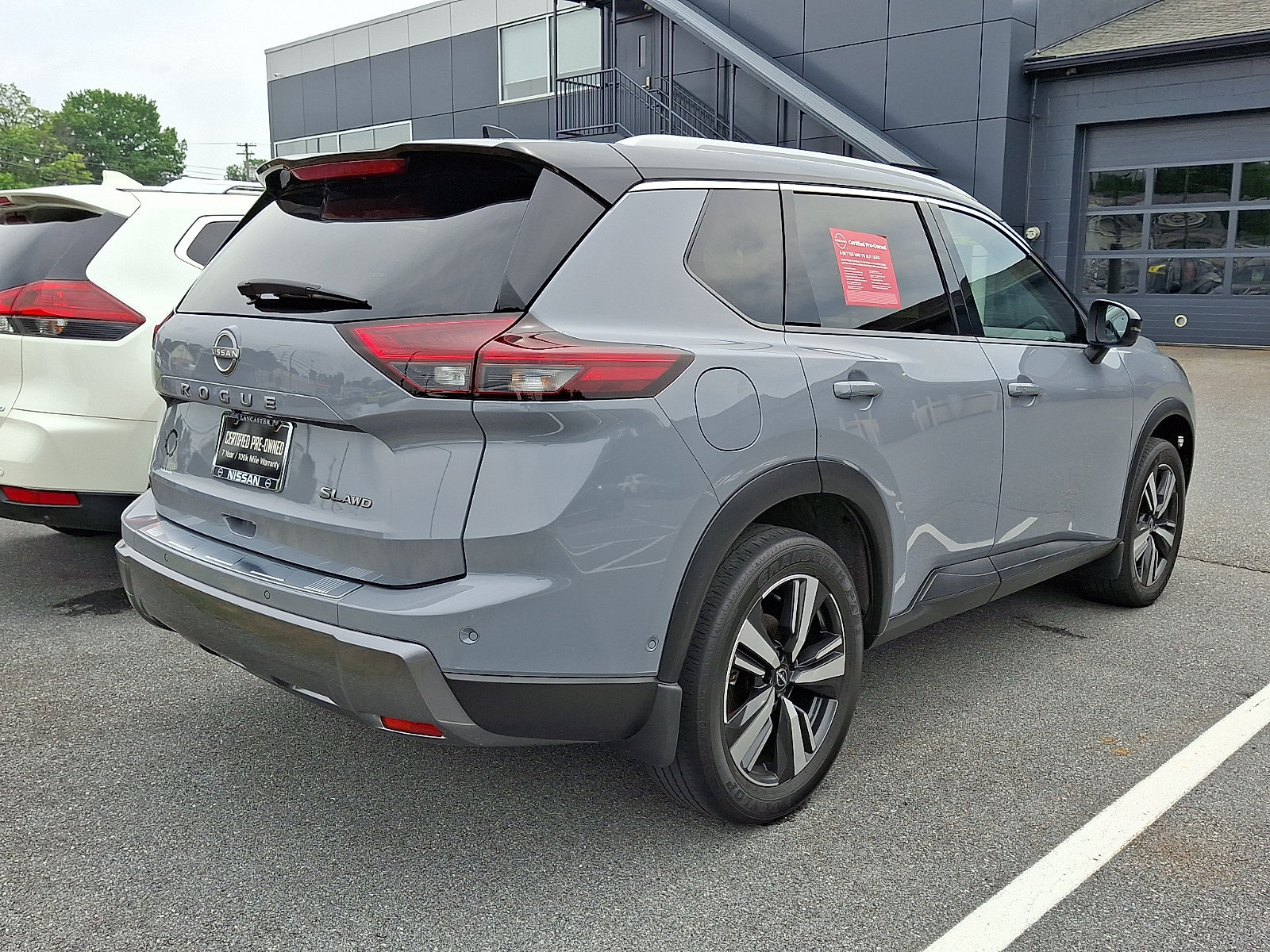 Certified 2024 Nissan Rogue SL w/ SL Premium Package AWD/4WD image 4
