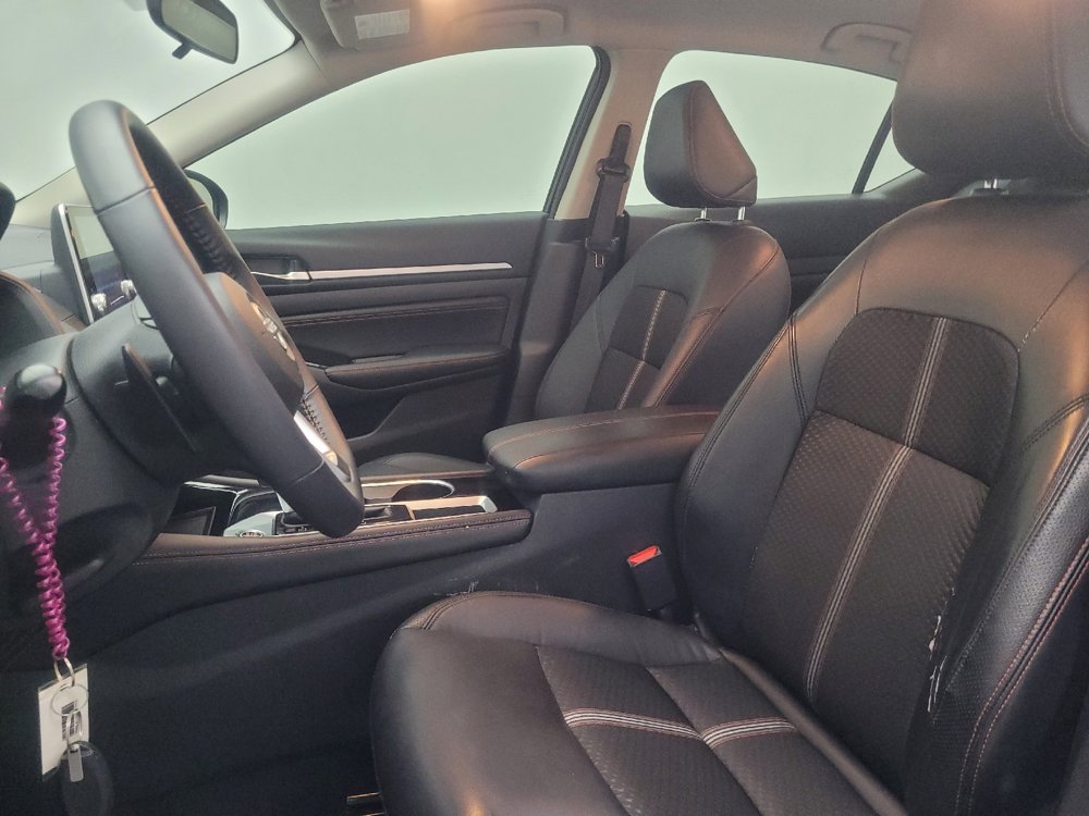 Used 2023 Nissan Altima 2.5 SR image 17