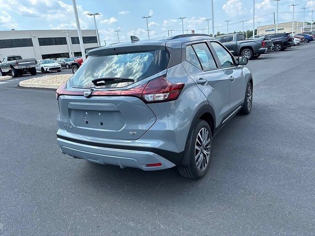 Used 2023 Nissan Kicks SR w/ SR Premium Package FWD image 9