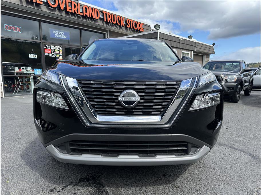 Used 2023 Nissan Rogue SV image 11