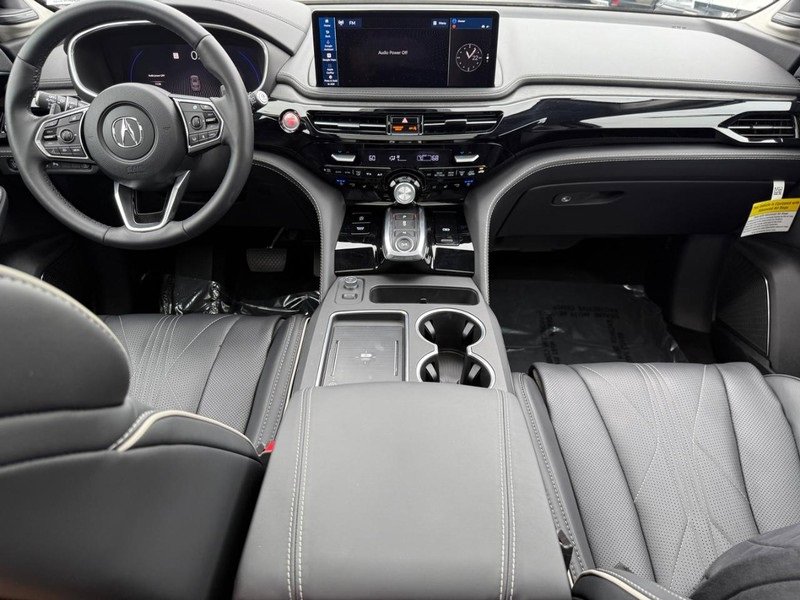 Used 2025 Acura MDX w/ Advance Package image 11